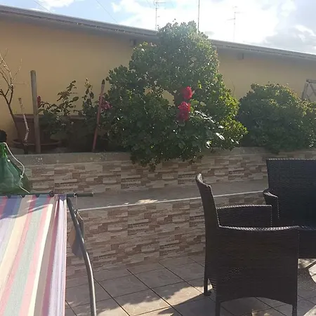 Holiday home Via Giuseppe Gabrieli Casa Vacanze *