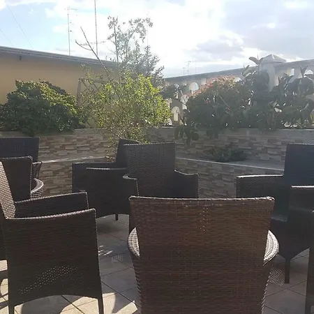 Via Giuseppe Gabrieli Casa Vacanze * Lecce